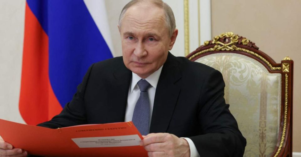 Poetin boos: 'Rusland accepteert geen ultimatum van EU'