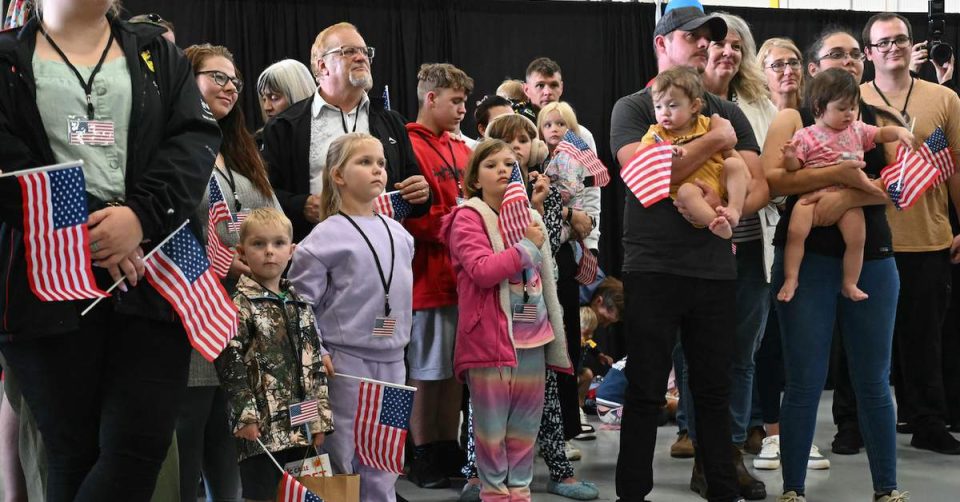 Trump-regering neemt wél migranten op: 59 vluchtelingen uit Zuid-Afrika gearriveerd in Washington