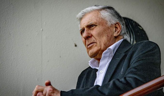 Sjaak Swart nog steeds van slag, noemt rode kaart Feyenoord-PSV 'diefstal'