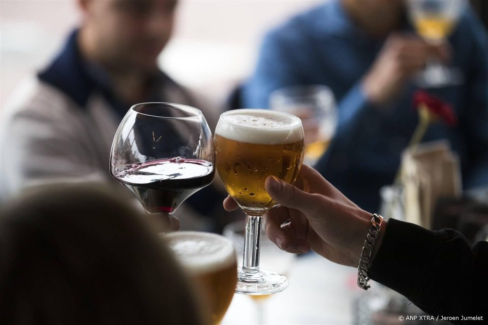 Dronken op de fiets stappen: mag dat eigenlijk wel?
