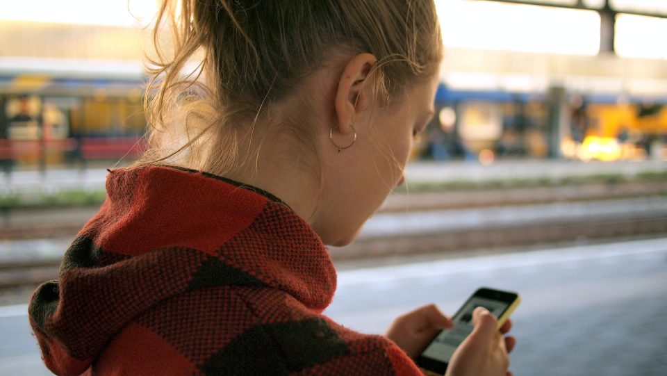 Op reis en is je telefoon gestolen? Deze stappen wil je nemen