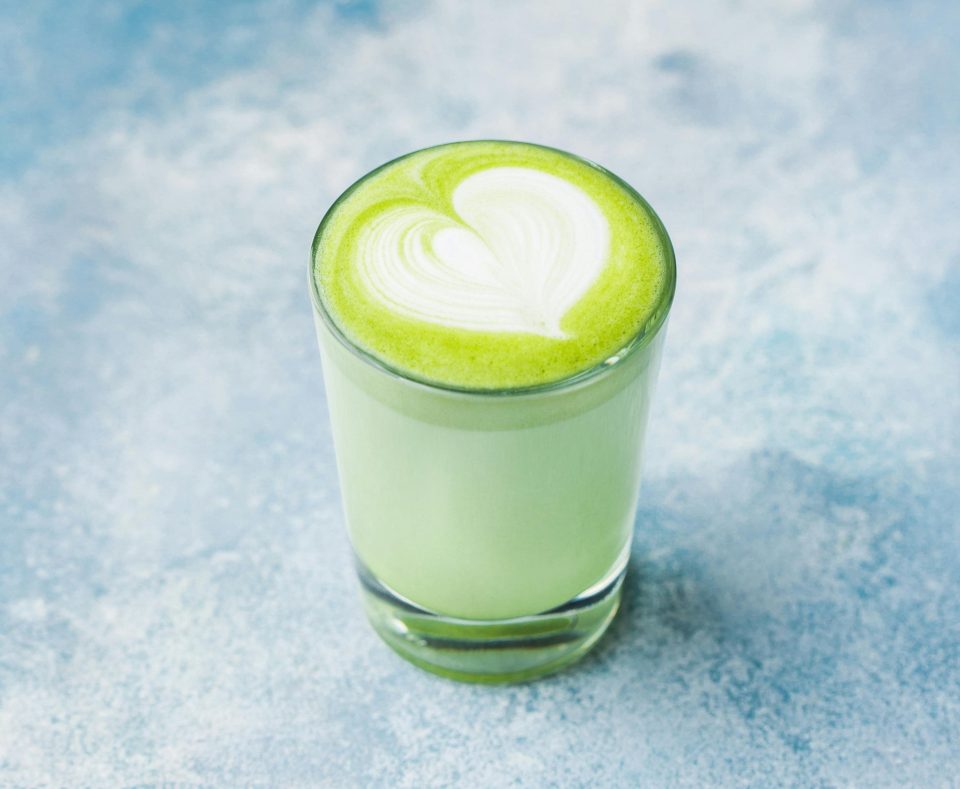 Waarom is matcha zo populair? 'Gewoon lekker, zeker in combinatie met kokosmelk'